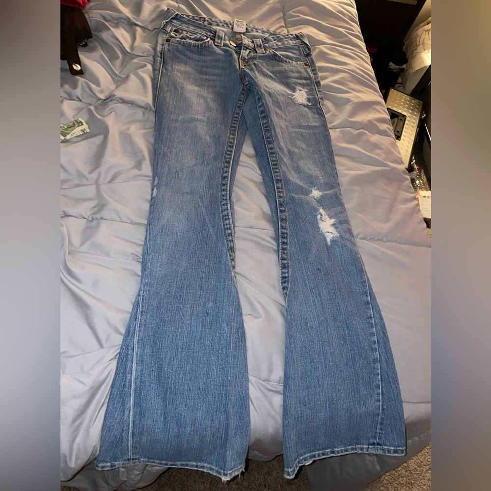 Women's Distressed Blue Jeans